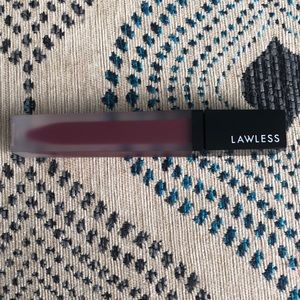 Lawless lipgloss
